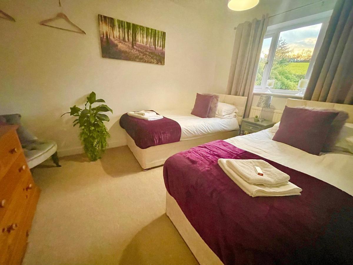 Penderi House Usk With Cymru Holidays Exterior photo